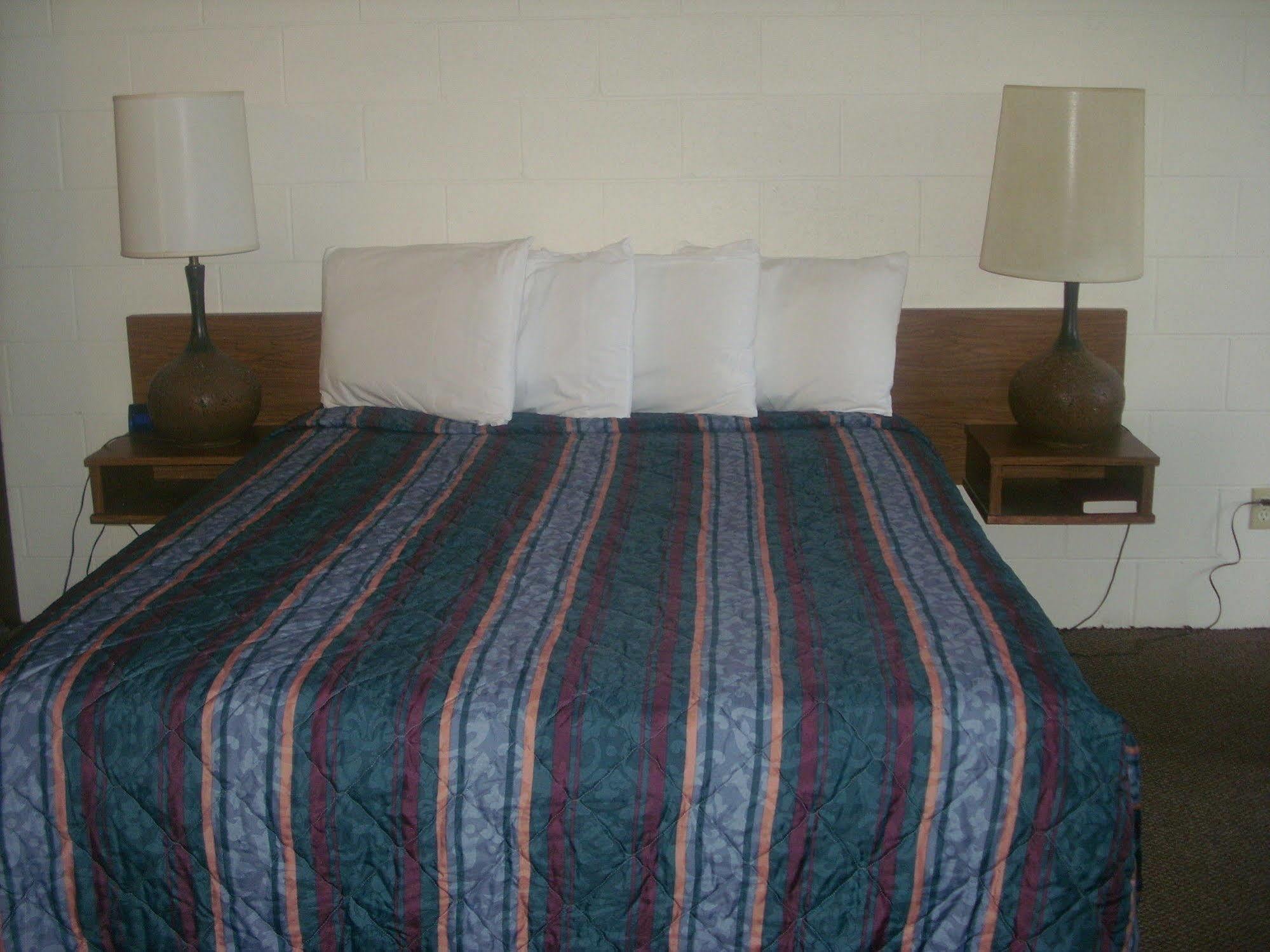 M&M Motel Connell Extérieur photo