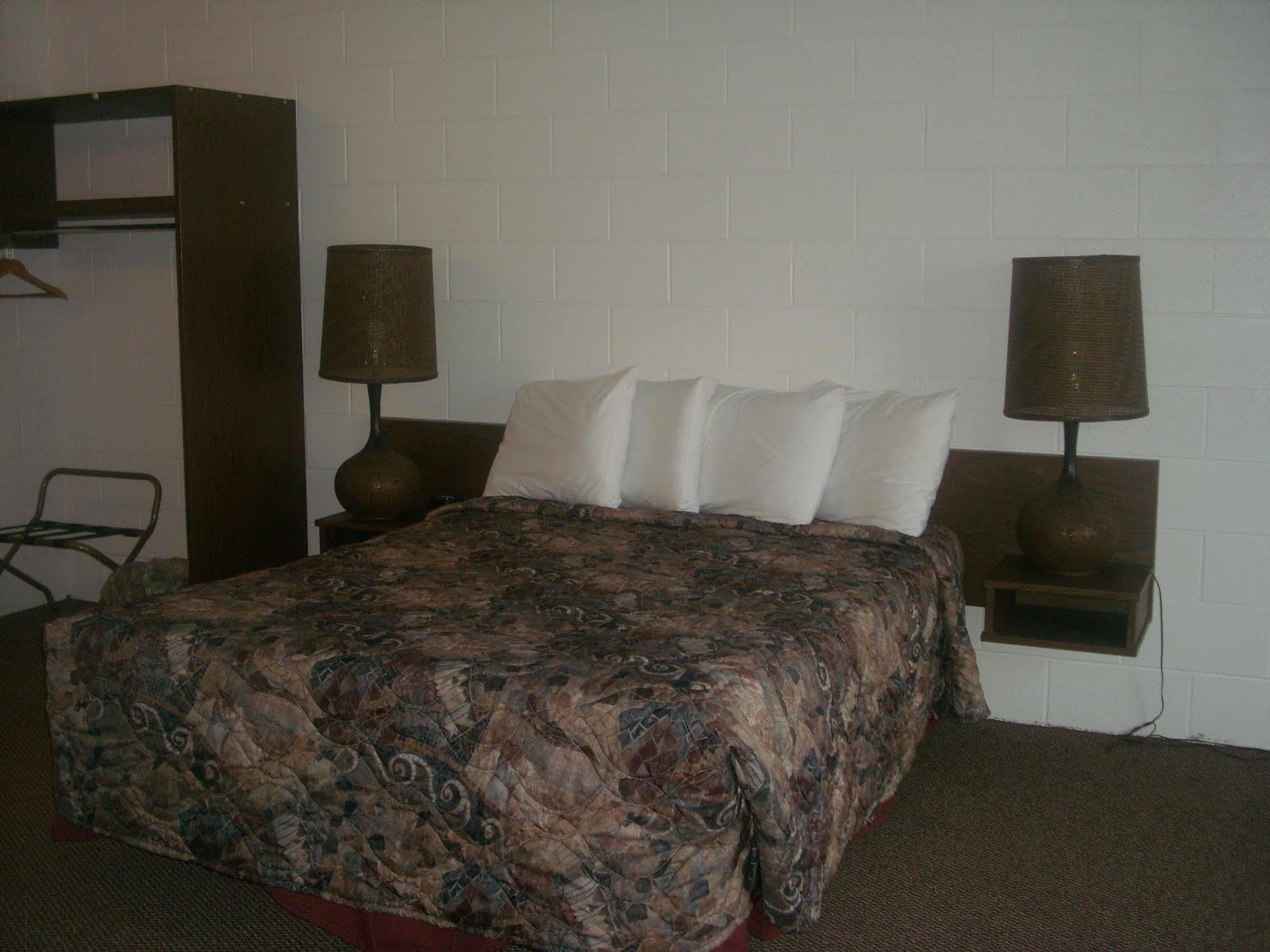 M&M Motel Connell Extérieur photo